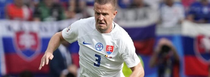 Νέο όνομα για στόπερ στον Ολυμπιακό – Διεθνής από Budesliga στο στόχαστρο