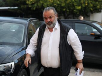 Η σωστή επιλογή στην λίστα και το ξεγύμνωμα με Ηλιόπουλο!