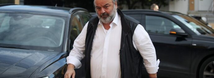 Η σωστή επιλογή στην λίστα και το ξεγύμνωμα με Ηλιόπουλο!