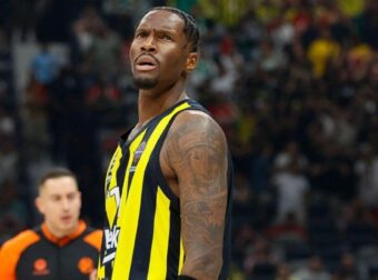 Τα δύο μεγάλα φαβορί για Χέιζ-Ντέιβις και οι πιθανότητες του Ολυμπιακού