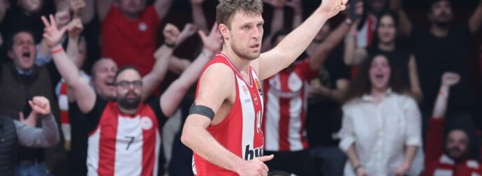 Βεζένκοφ: «Εκνευρίζομαι»! – Τι είπε για την τριποντάρα στο τέλος (ΒΙΝΤΕΟ)