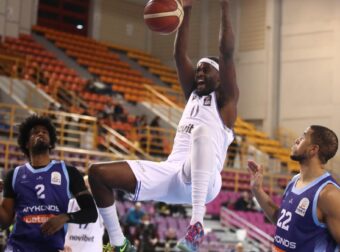 Final-8: Ο Κρις Σμιθ με κάρφωμα «γκρέμισε» το καλάθι! (ΒΙΝΤΕΟ)