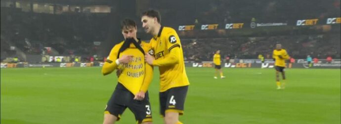 Η πιο συγκινητική αφιέρωση για ποδοσφαιριστή ήταν από τον δίδυμο αδερφό του