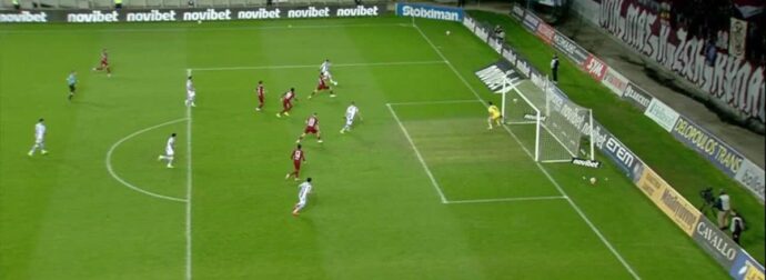 Φάση με υποψία οφσάιντ – Το έχασε από τη μικρή περιοχή ο Γιακουμάκης (Vid)