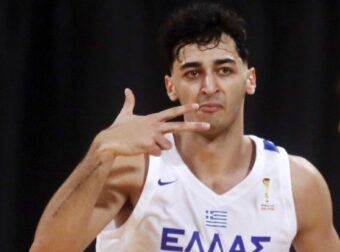 Αποθέωσε Σαμοντούροφ η FIBA – “Σημαντικό κομμάτι της Εθνικής”