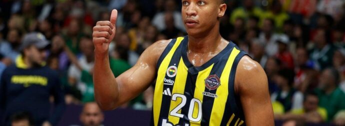 Βούιξε ο τόπος για Χολ! Τον θέλει ο Ολυμπιακός – Οι μνηστήρες