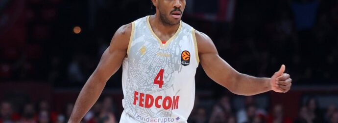 Σφύριγμα υπέρ του Ολυμπιακού έκανε έξαλλο τον Μπλόσομγκεϊμ! (ΒΙΝΤΕΟ)