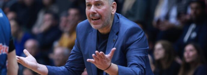 Παπαθεοδώρου: Παίζετε με τις δουλειές μας, αλλά μην υποτιμάτε τη νοημοσύνη