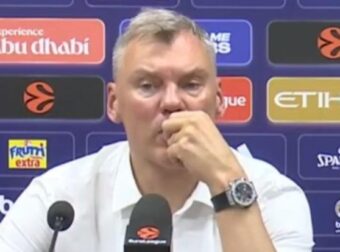 O Σάρας εκνευρίστηκε με δημοσιογράφο μετά την ήττα της Φενέρ (BINTEO)