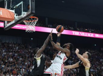 Συγκλονιστική εξομολόγηση του Χολ: «Οι γονείς μου έμαθαν να ειμαι έτοιμος»!