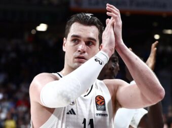 Δήλωση Σκαριόλο για Χεζόνια: “Έχει NBA out, δεν ξέρω τι θα αποφασίσει”