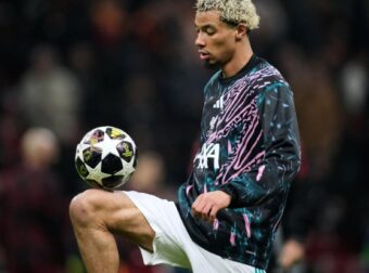 Η Παρί τον απέκλεισε… και τώρα επιστρέφει στο Παρίσι για να εκδικηθεί! 