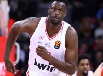 Ηγέτης του Ολυμπιακού ο Ντόρσεϊ, τον απογείωσε στην κορυφή ο Φαλ (ΒΙΝΤΕΟ)