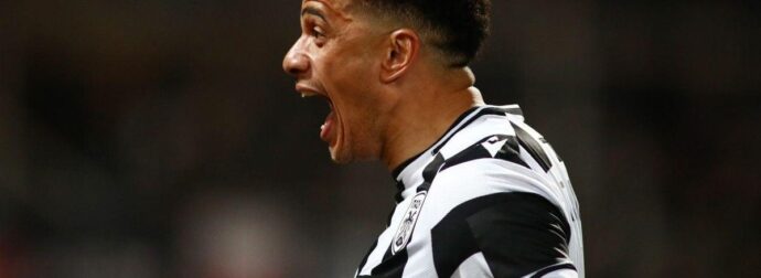 Με μπλούζα της Εθνικής Ελλάδας ο Τάισον – Απίθανο ποστάρισμα! (ΦΩΤΟ)