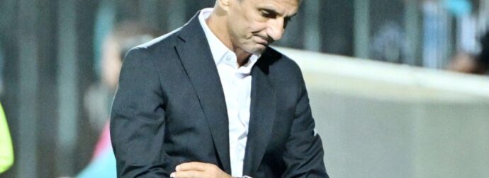 Ρουμανικά ΜΜΕ για Λουτσέσκου: “Έδωσε ένα παράδειγμα αξιοπρέπειας”