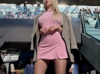 Προκλητική αθλητική δημοσιογράφος – Σάλος με φωτογραφία στο μπάνιο της!