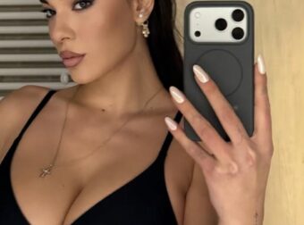 Η πανέμορφη αδερφή της Ήβης Αδάμου «ξεσήκωσε» το γήπεδο στο ματς του ΠΑΟ!