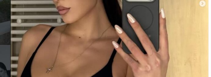 Η πανέμορφη αδερφή της Ήβης Αδάμου «ξεσήκωσε» το γήπεδο στο ματς του ΠΑΟ!