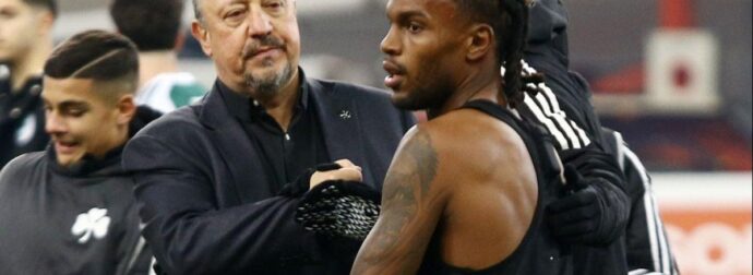 Αλλάζει σύστημα με μία προϋπόθεση ο Μπενίτεθ – Απόφαση για δύο “8άρια”!