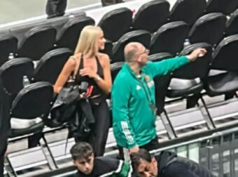 Γύρισε όλο το ΟΑΚΑ να τη δει! Η εντυπωσιακή σύζυγος παίκτη στο ματς του ΠΑΟ