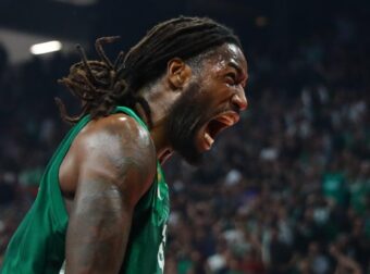 Χαλαρή έξοδος στην Αθήνα για τον Λεσόρ με την γυναίκα του – Δείτε ΦΩΤΟ