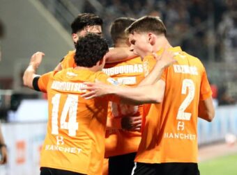 Γάμος με άρωμα Κυπέλλου – Η νύφη που «τρέλανε» την Κρήτη! (vid)