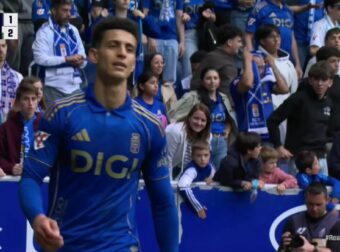 Τρομερή ασίστ με βολέ από τερματοφύλακα – Πάρε, βάλε γκολ (ΒΙΝΤΕΟ)