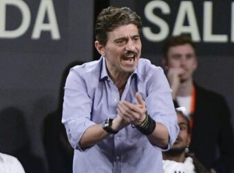 Ρεσιτάλ Γιαννακόπουλου στην αποχώρηση του ΠΑΟ από το ξενοδοχείο! (ΒΙΝΤΕΟ)