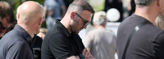 Το τελευταίο “αντίο” στον Άντζα – Οι “ερυθρόλευκοι” που τον αποχαιρέτησαν