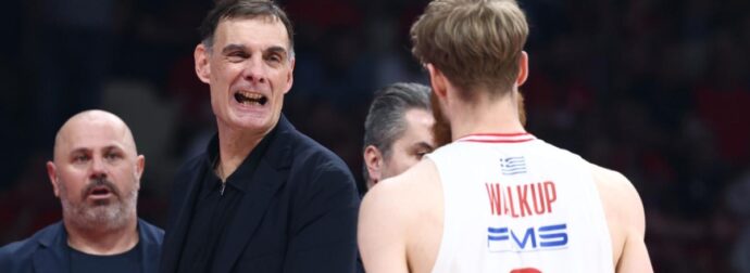 Άρθρο στο ΦΩΣ: “Ο Γουόκαπ εκθέτει τον Μπαρτζώκα”!
