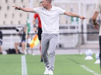 Νίστρουπ: “Τεράστιος σεβασμός στους παίκτες” – Ατάκα για διαιτητή