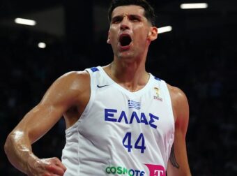 Ελλαδάρα με… NBAers Ντόρσεϊ-Μήτογλου πήρε την Ισπανία με 108 πόντους! (Vid)