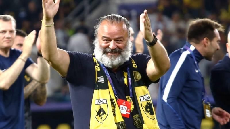 Πρωτοσέλιδο με Super Mario Ηλιόπουλο (ΦΩΤΟ)