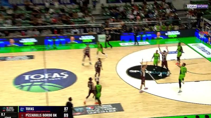 Απίθανο: Η Τόφας νίκησε με buzzer beater από την μια άκρη στην άλλη! (VID)