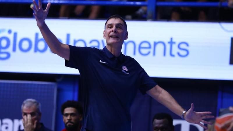 Μπαρτζώκας: “Όταν αφήνεις τους αντιπάλους…”- Τι είπε για το λάθος Φουρνιέ