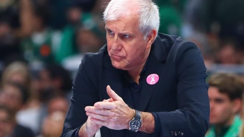 Ομπράντοβιτς αποθέωσε Χέιζ-Ντέιβις: «Δουλεύει και με ένα χέρι»!