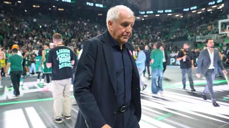 Δεν τους άφησε πολύ να χαρούν ο Ομπράντοβιτς – Η ομιλία στα αποδυτήρια (VD)
